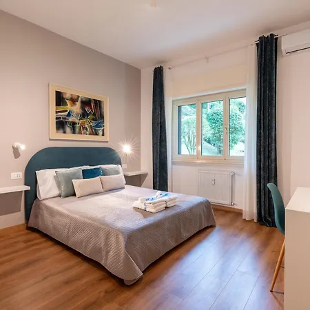 Vatican Oasis - Free Parking, 4-6 Pax, 2 Bedrooms
