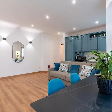 Vatican Oasis - Free Parking, 4-6 Pax, 2 Bedrooms *